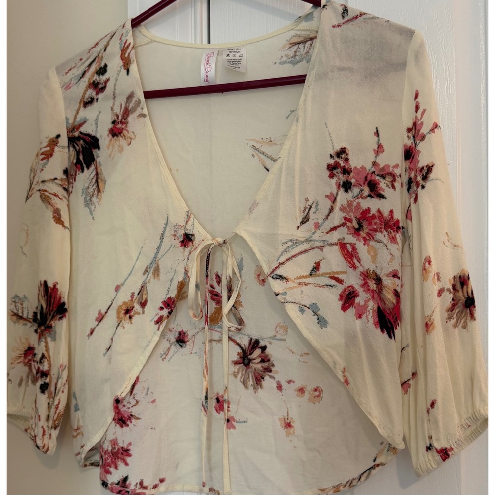 Beach Bunny Floral Tie Front Crop Top Cream Pink Rayon Blouse XS RN119215